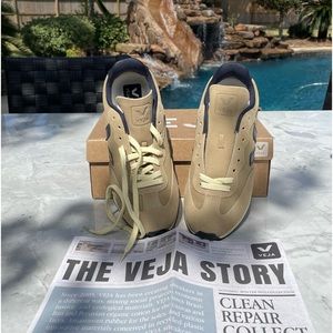 New In Box Veja Rio Branco Sneakers Size 39EUR!